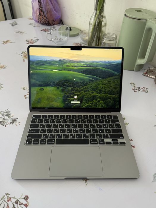 Макбук эйр 13 м3