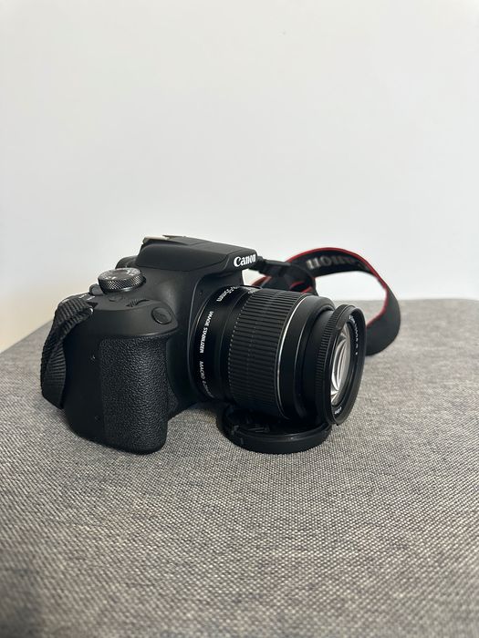 Canon EOS 2000D DSLR + accesorii | Ca nou | 1650 lei