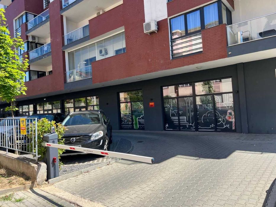 Inchiriez spatiu comercial in Oradea