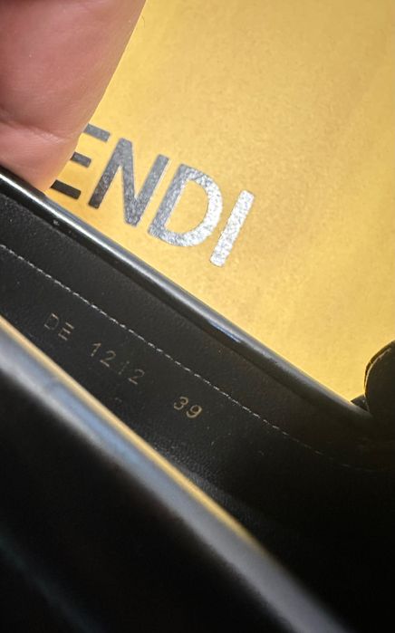 Оригинални дамски обувки Celine Лоуфъри