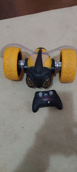 Vând mașinuța copii