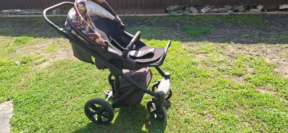 Продам коляску б/у