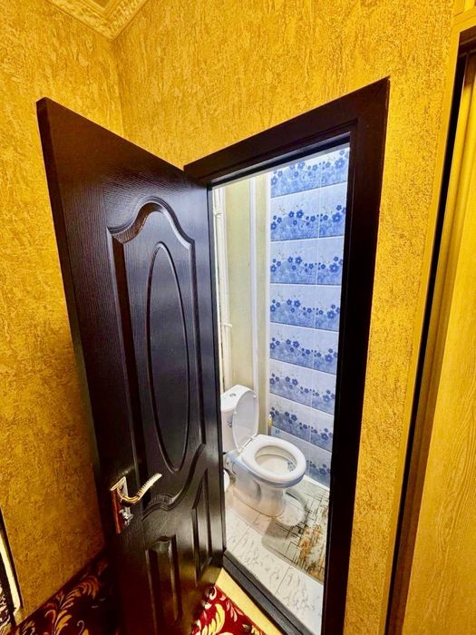 Продаётся 2 ком 10 микрорайон