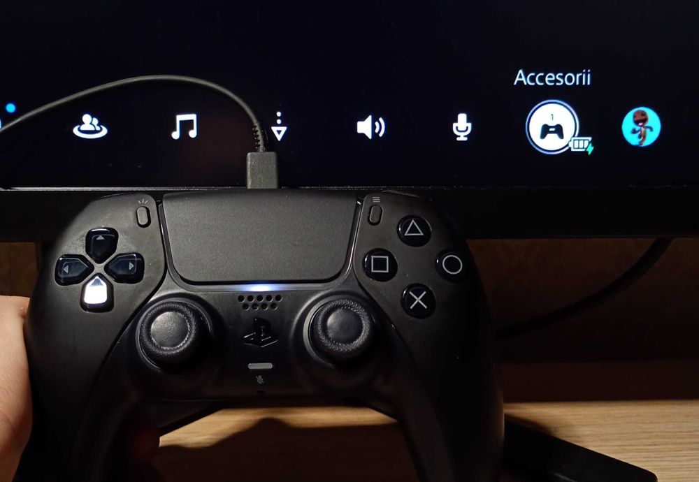 Vand Controller ps5 + husa protectie si thumb grip