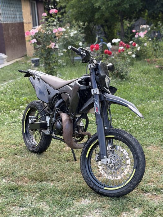 Vand schimb cross mare