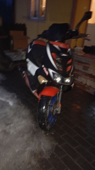 Vând Aprilia ditech cu acte