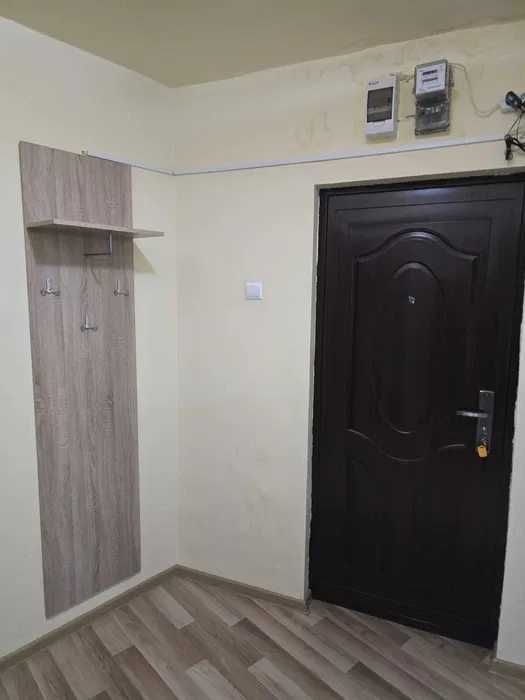 Inchiriez apartament cu 1 camera zona Nufarul