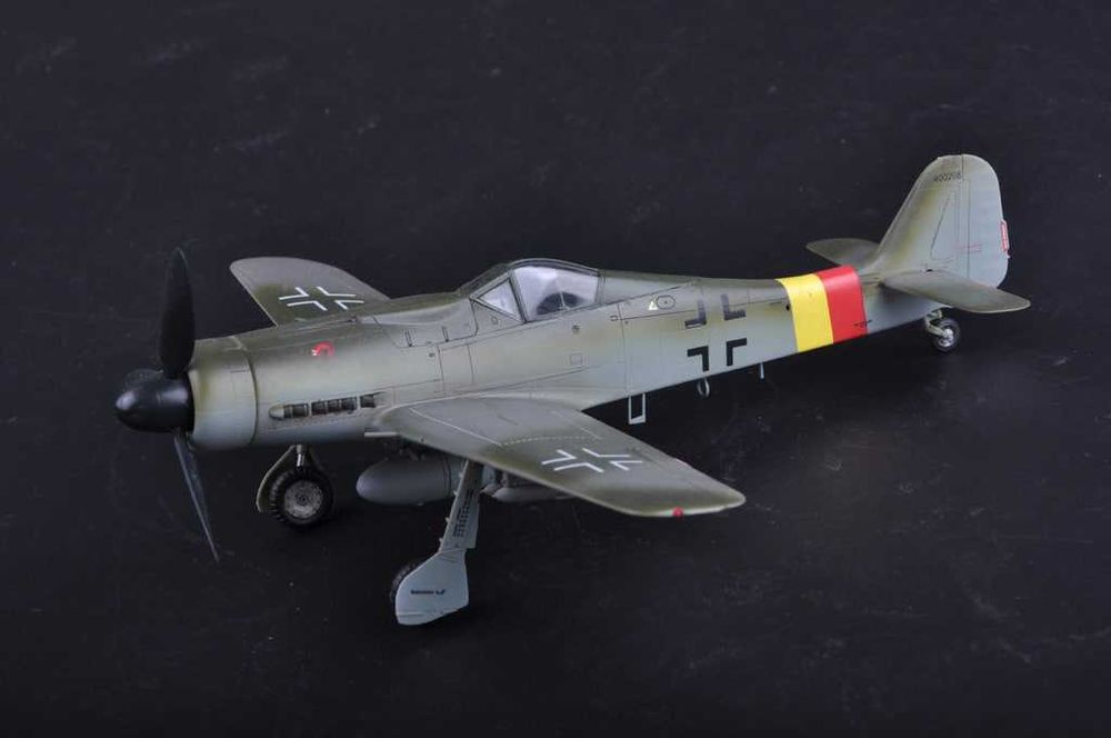 Сборная модель самолета FW 190D-9 (Hobby Boss, 1:72)