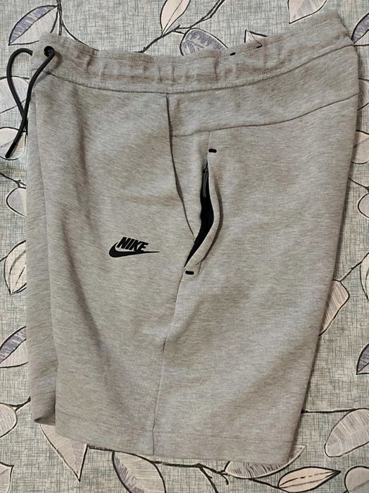 Къси гащи Nike tech fleece (мъжко XS)