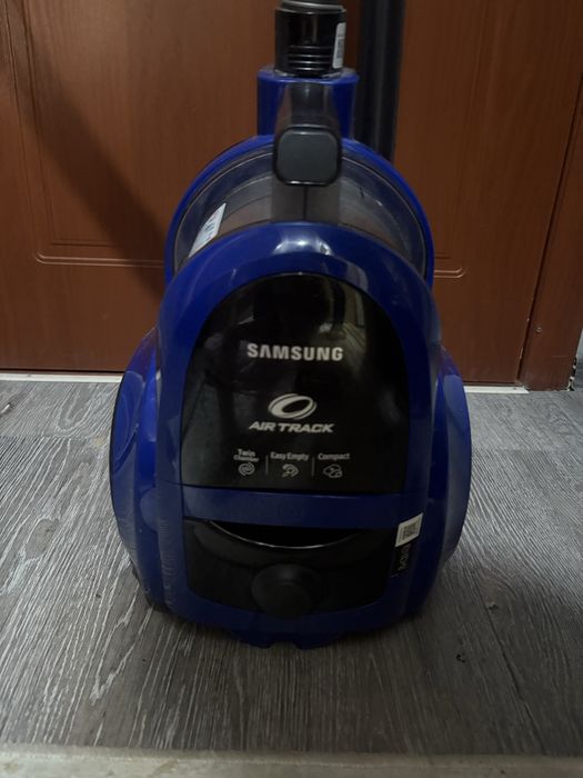 Продаю Пылесос Samsung