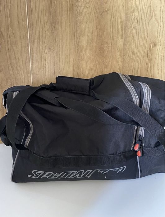 Geanta specialized transport