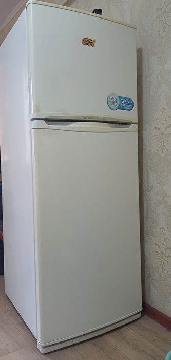 Продам Холодильник LG