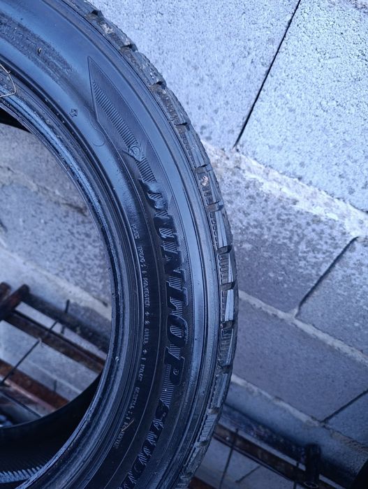 Продам зимние шины пара