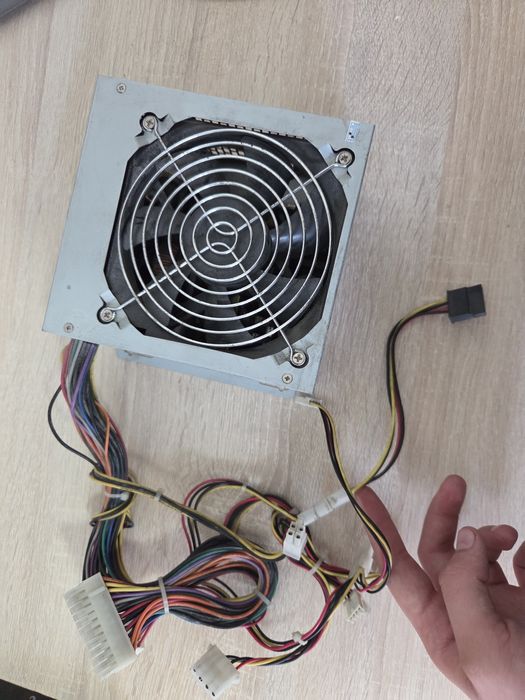 Видеокарта GT 730 4GB DDR5 с артефактами


---

Заголовок:
Видеокарт