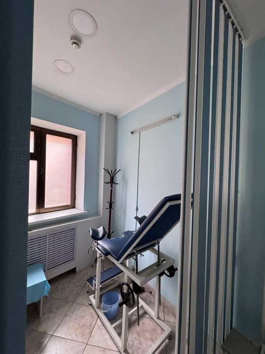 продаётся клиника  Чиланзар 915 м²