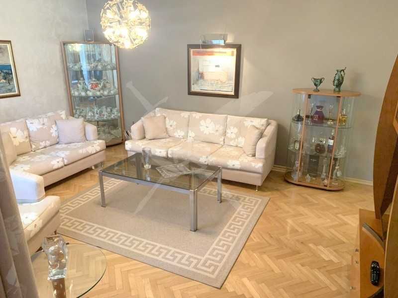 Продава се Многостаен апартамент в Бургас, Център - 120 кв.м за 2667 €/кв.м - Снимка #1