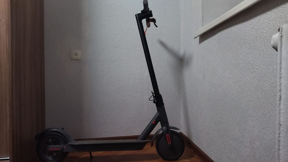 Самокат Ксиоми 365.