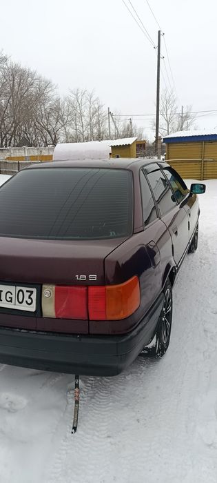 Продам Ауди 80 б3.