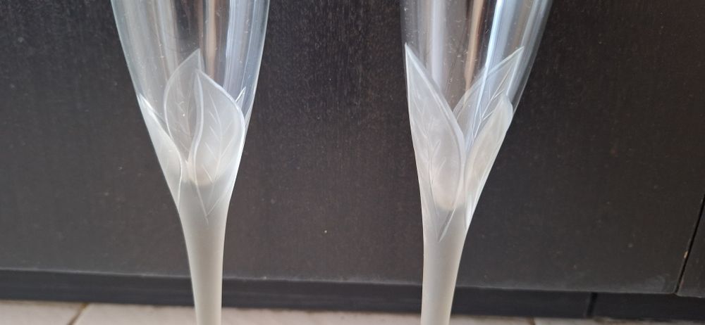 Чаши със столчета за шампанско (сватбени чаши)