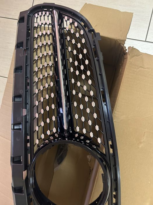 Grila mercedes a b c e class glk glc diamond grill