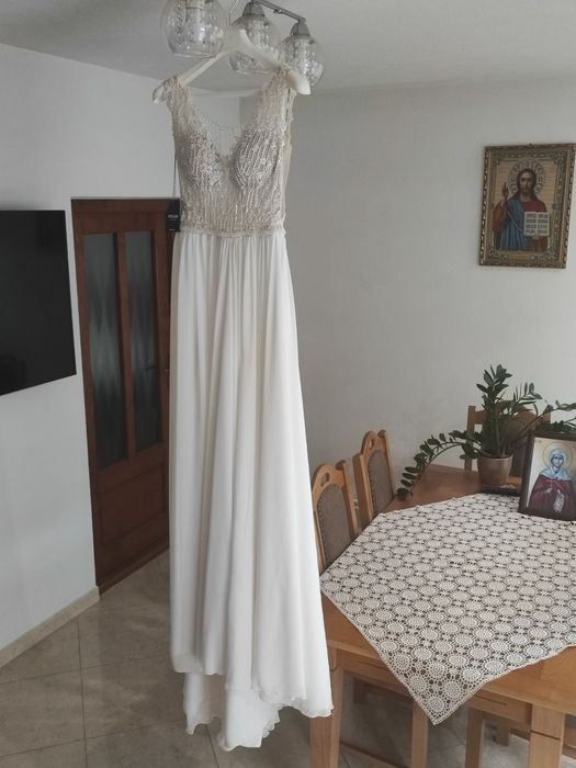 Rochie de mireasa Noua NEPURTATA  Colecția  Lux Etichetata