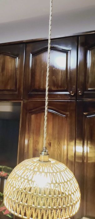 Красив пендел, лампион с дълго корабно въже