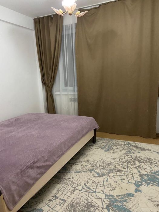 Берекеден 2 бөлмелі үй жалға беріледі