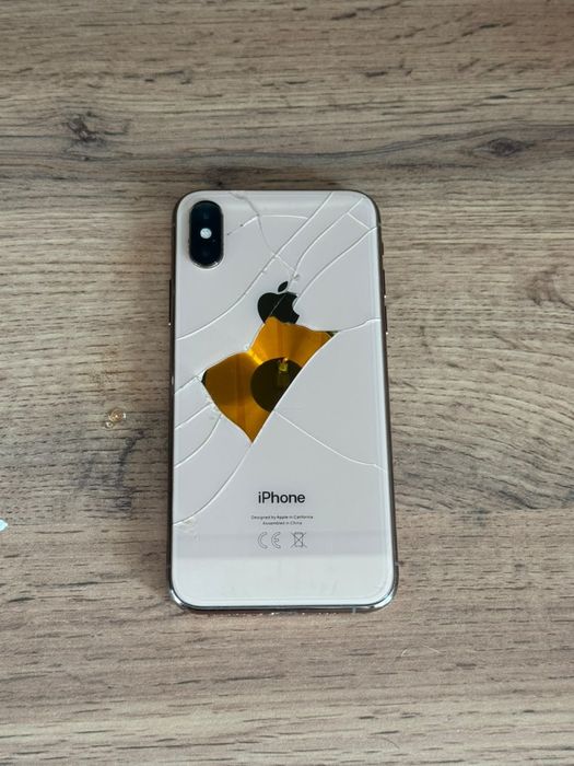 Iphone XS 64gb акб 97%