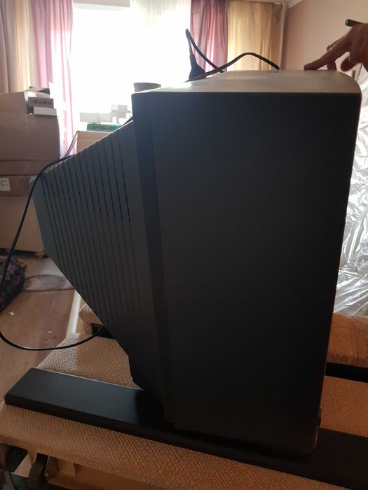 Продам телевизор