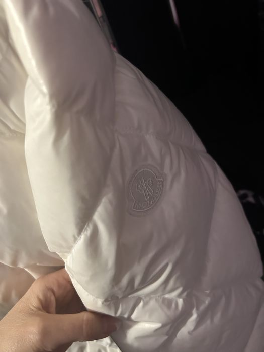 Страхотни якета Moncler и Armani