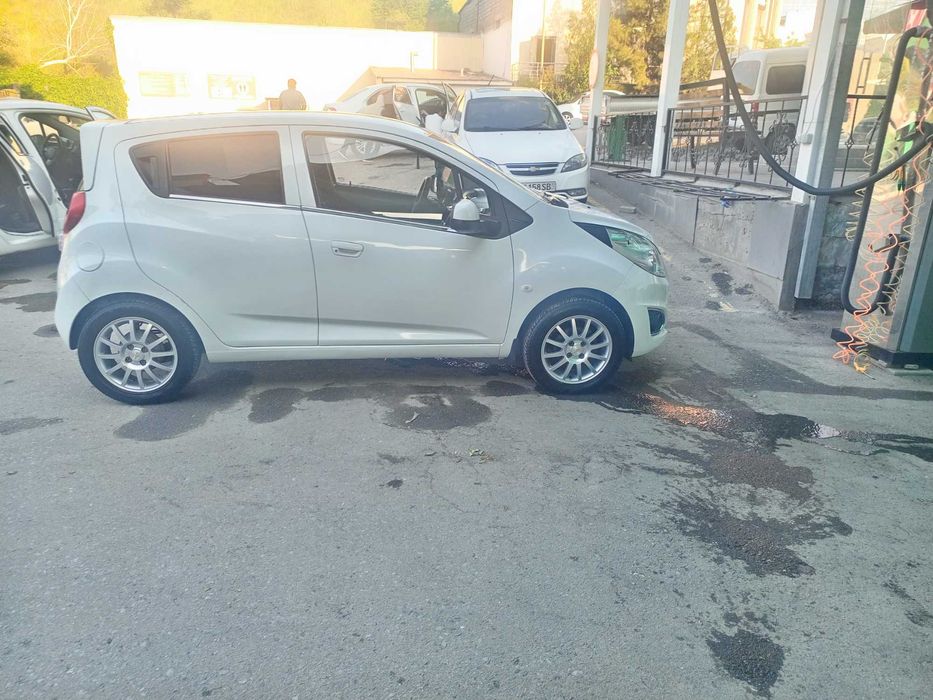 Spark sotiladi holati yaxshi