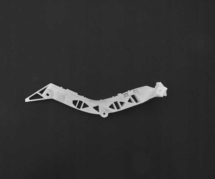 Водач задна броня Mazda 3 2004- RH BN8V-50-2H1B