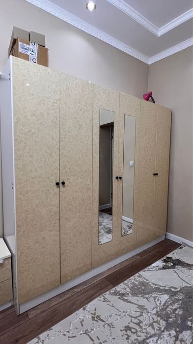 Спальный гарнитур б/у