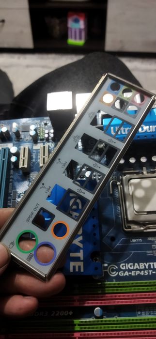 Материнская плата