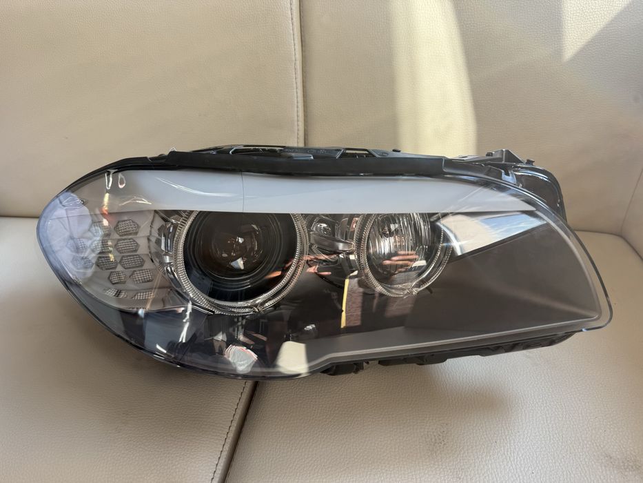 Far BMW Seria 5/F10 Bi-Xenon Adaptiv  ca nou!  Germania !