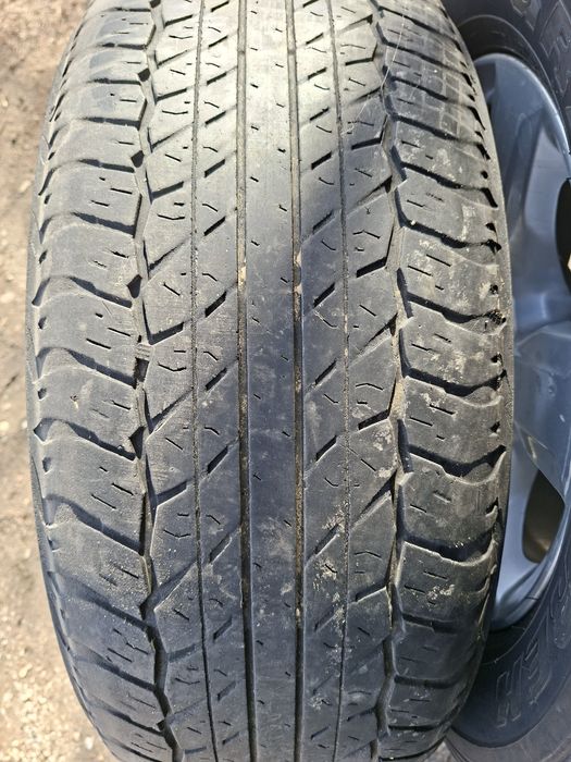 Продам шины 265/65/17 данлоп