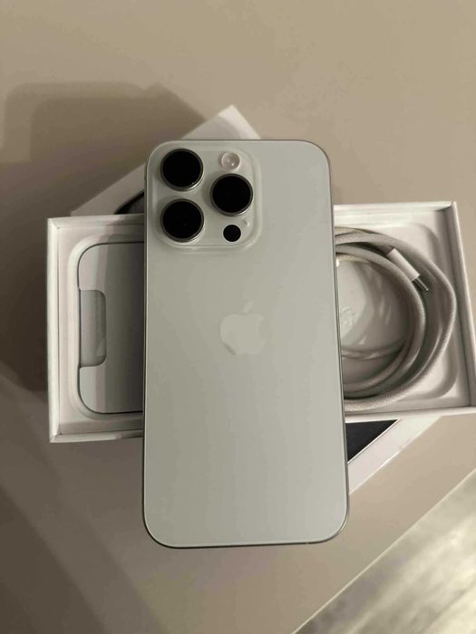 iPhone 15 Pro в гаранция, White Titanium