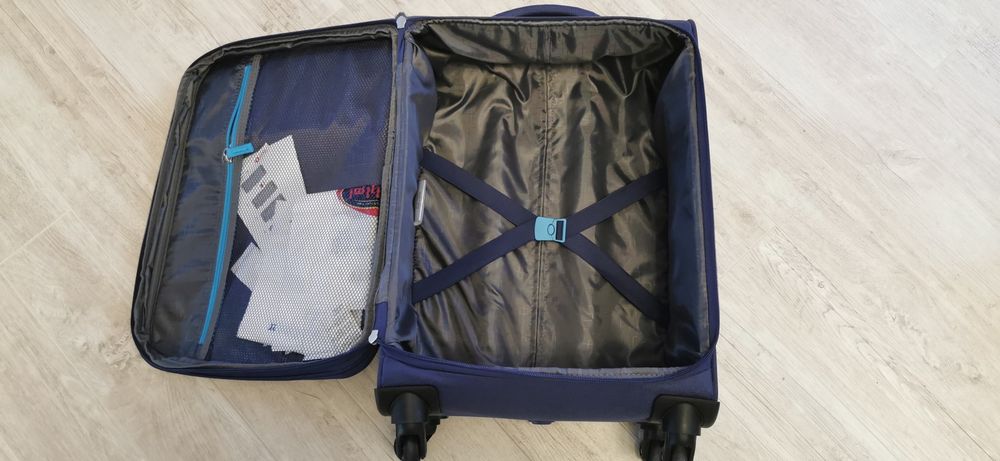 Продам чемодан American tourister Jamaica, S