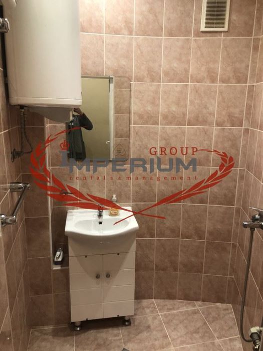 Двустаен апартамент под наем в района на Базар Левски, гр.Варна