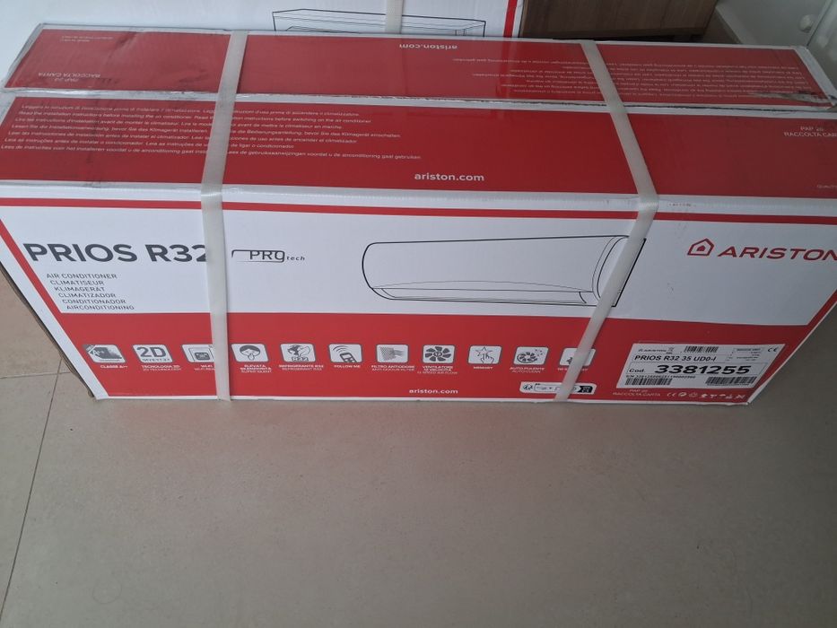 Vând aer condiționat Ariston Prios R32