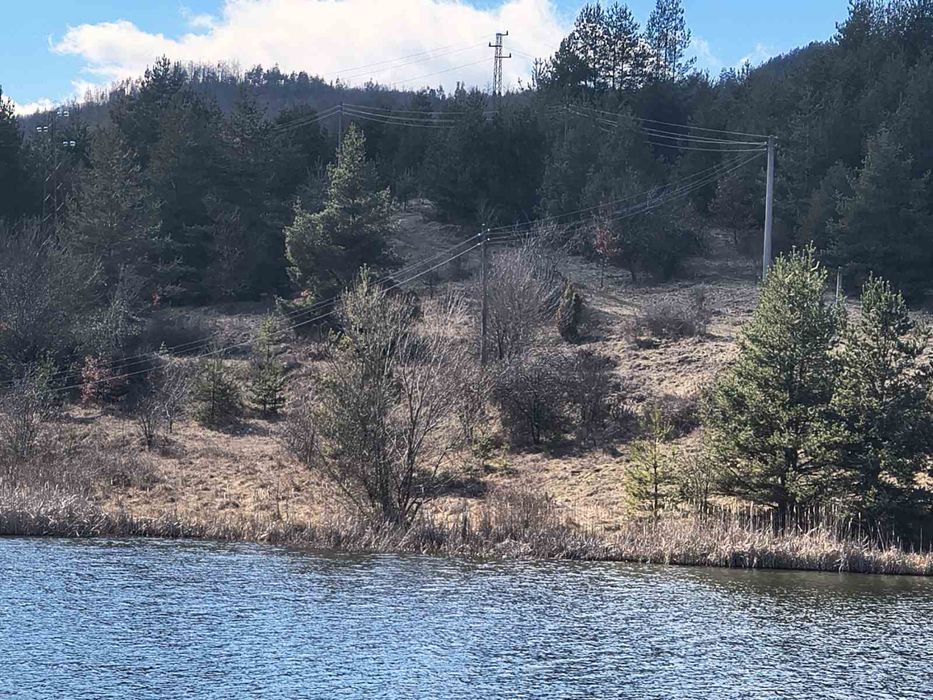 Продавам парцел 3 дк