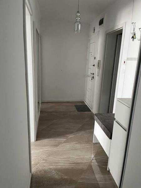 Лукс! Тристаен апартамент в Лазур!