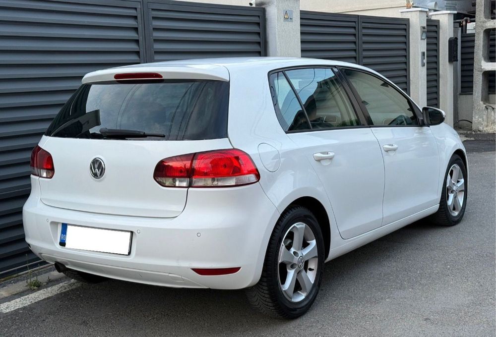 VOLKSWAGEN Golf 2011 — imagine 4