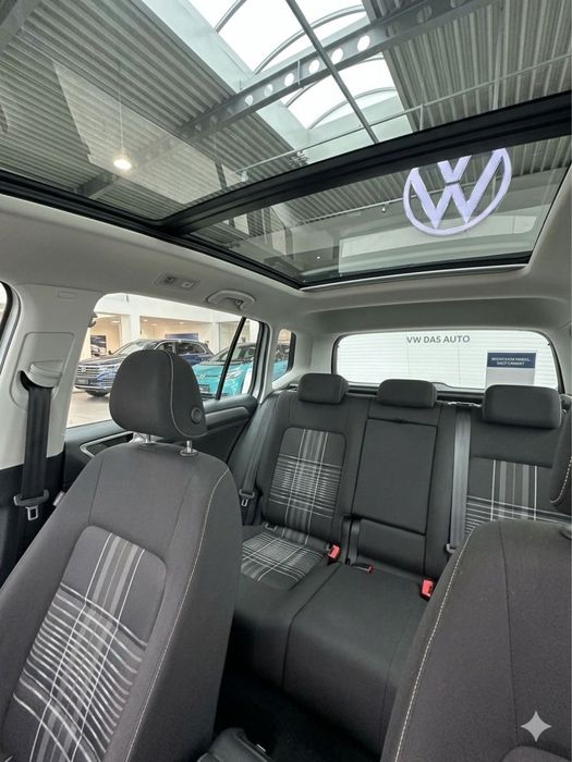 Volkswagen Golf 7 Lounge -2.0 TDI 150 CP – DSG – Full Dotări – 2016