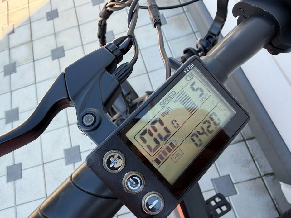 Bicicleta electrica cu acceleratie