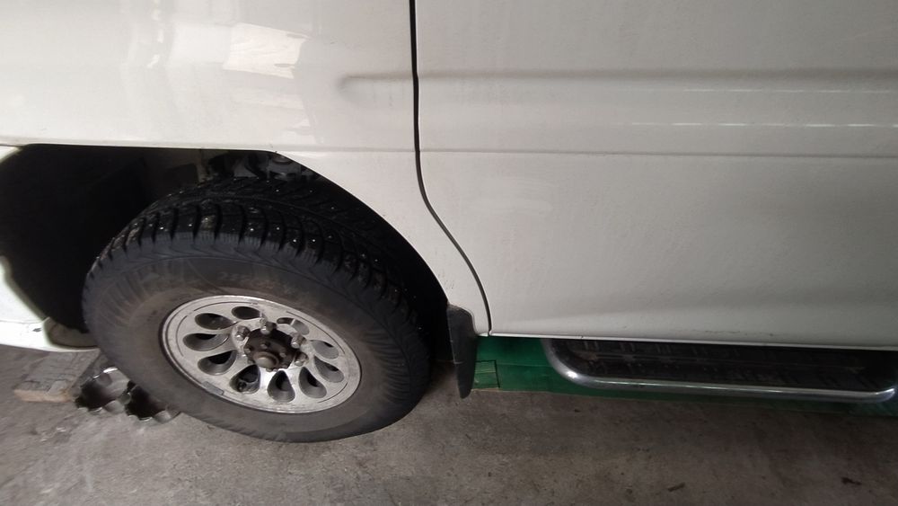 Продам машину Делика 2005года