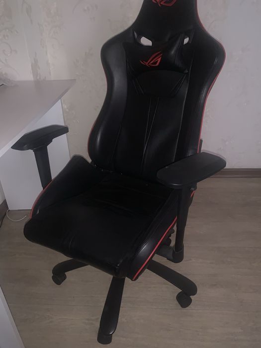 Игравое кресло асус рог сл200 могу доставить до подьезда