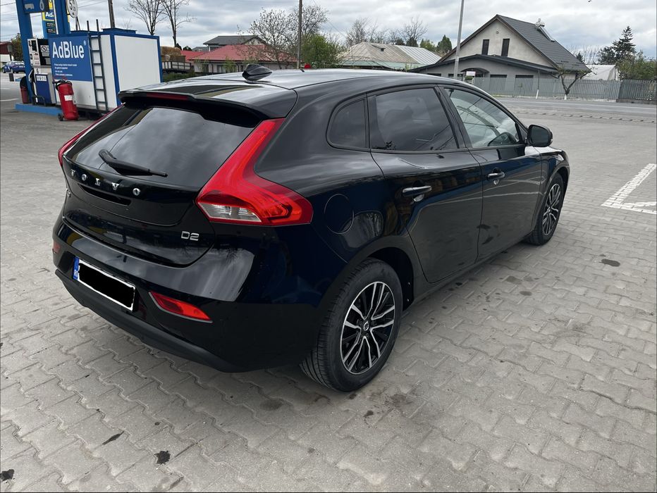 VOLVO V40 2018 — imagine 4