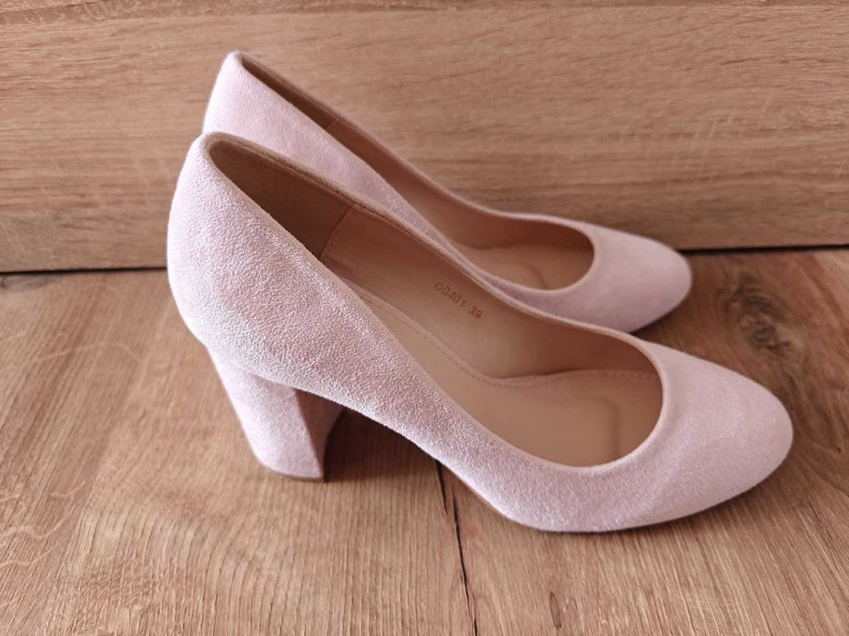 Официална рокля цвят пепел от рози с дантела и гол гръб