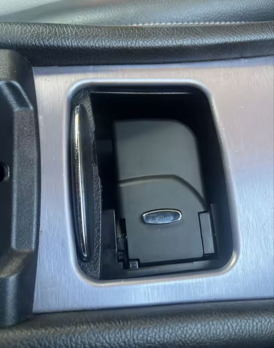 Нов С Високо Качество Cup Holder за Mercedes-benz W203  C-class В203